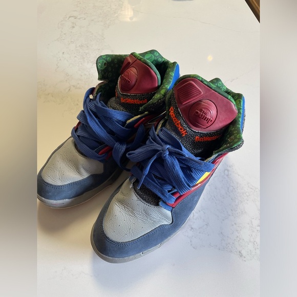 Reebok Other - Reebok Pump Hexalite Sneakers